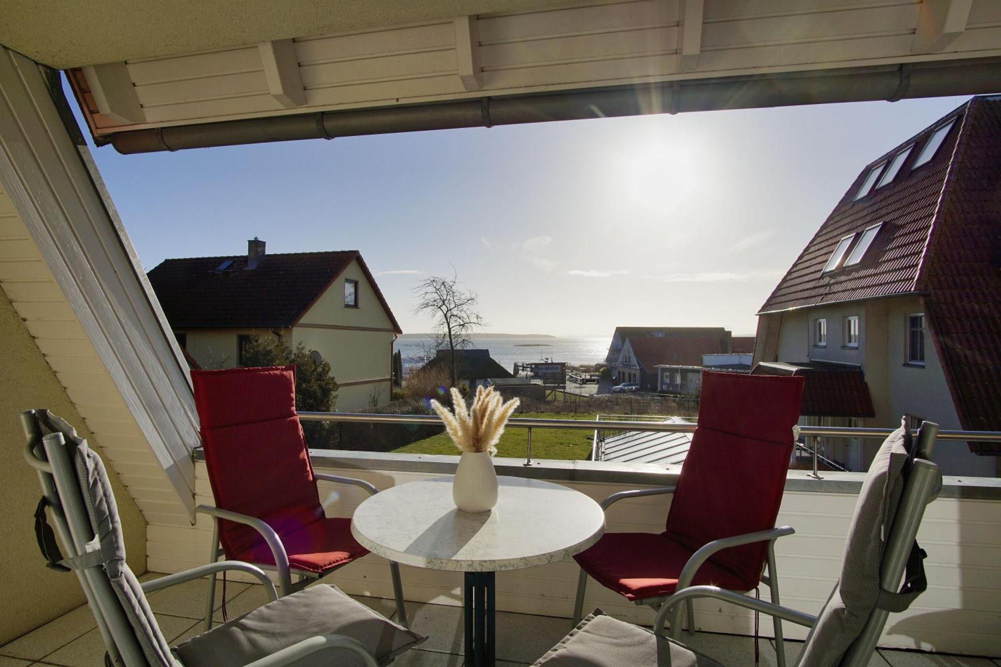 Hafenhaeuser Breege Fewo 05 - Balkon Luaran gambar